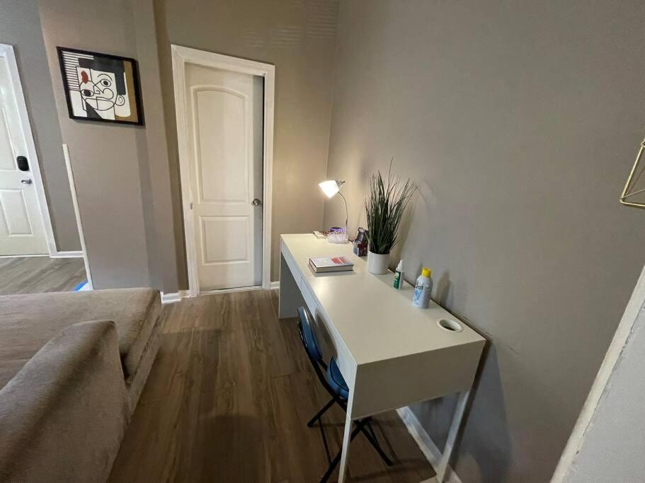 Red Line Guest House Apartment Corporate Housing Чикаго Екстер'єр фото